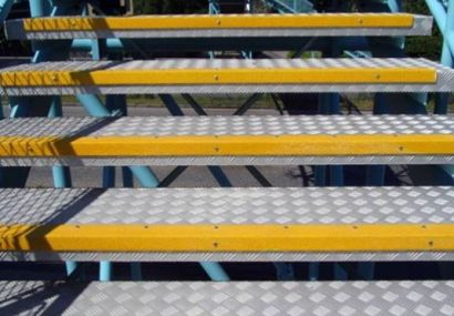 Step nosing steel stair yellow